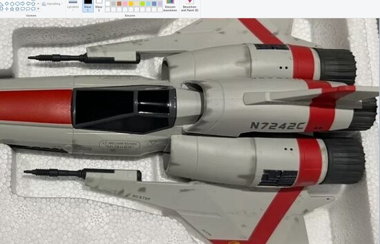 Eaglemoss model - Scifi Battlestar Galactica Limited Edition BGSUK001A Viper Mark II Husker Call Sign Exclusive