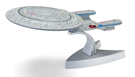 Corgi Die Cast Model - Star Trek The Next Generation CC96611 USS Enterprise NCC-1701-D