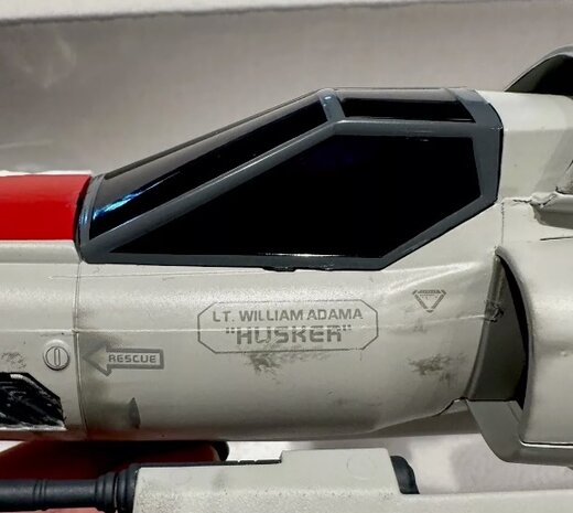 Eaglemoss model - Scifi Battlestar Galactica Limited Edition BGSUK001A Viper Mark II Husker Call Sign Exclusive