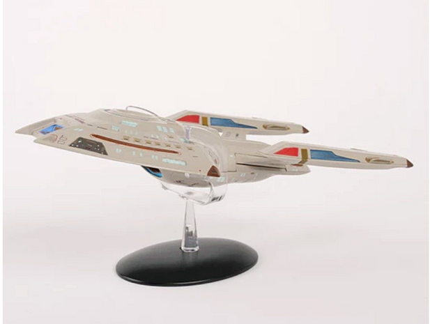 Eaglemoss model - Star Trek Voyager The Official Starships Collection SSSEN627 USS Equinox NCC-72381